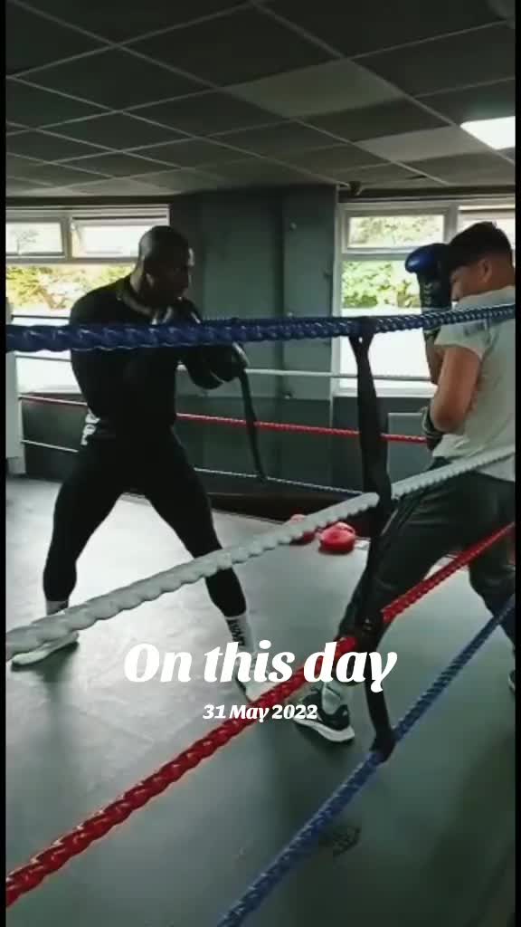 @Cheeky_grant