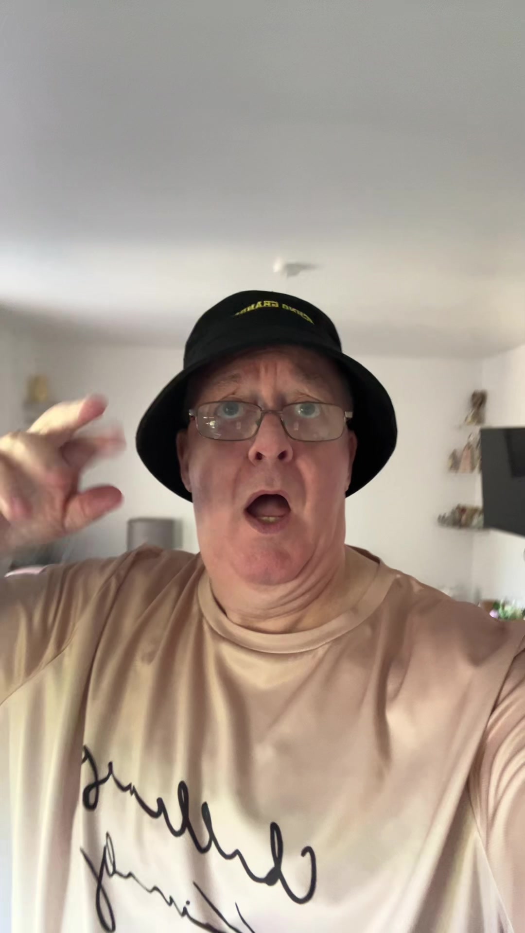 @TECHNO GRANDAD