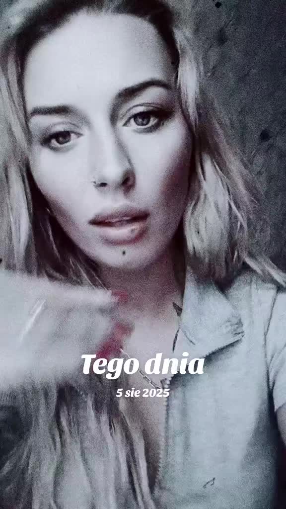 @💙🤍👊