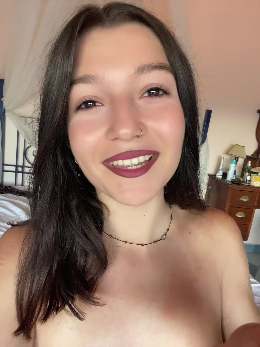 @👩🏻