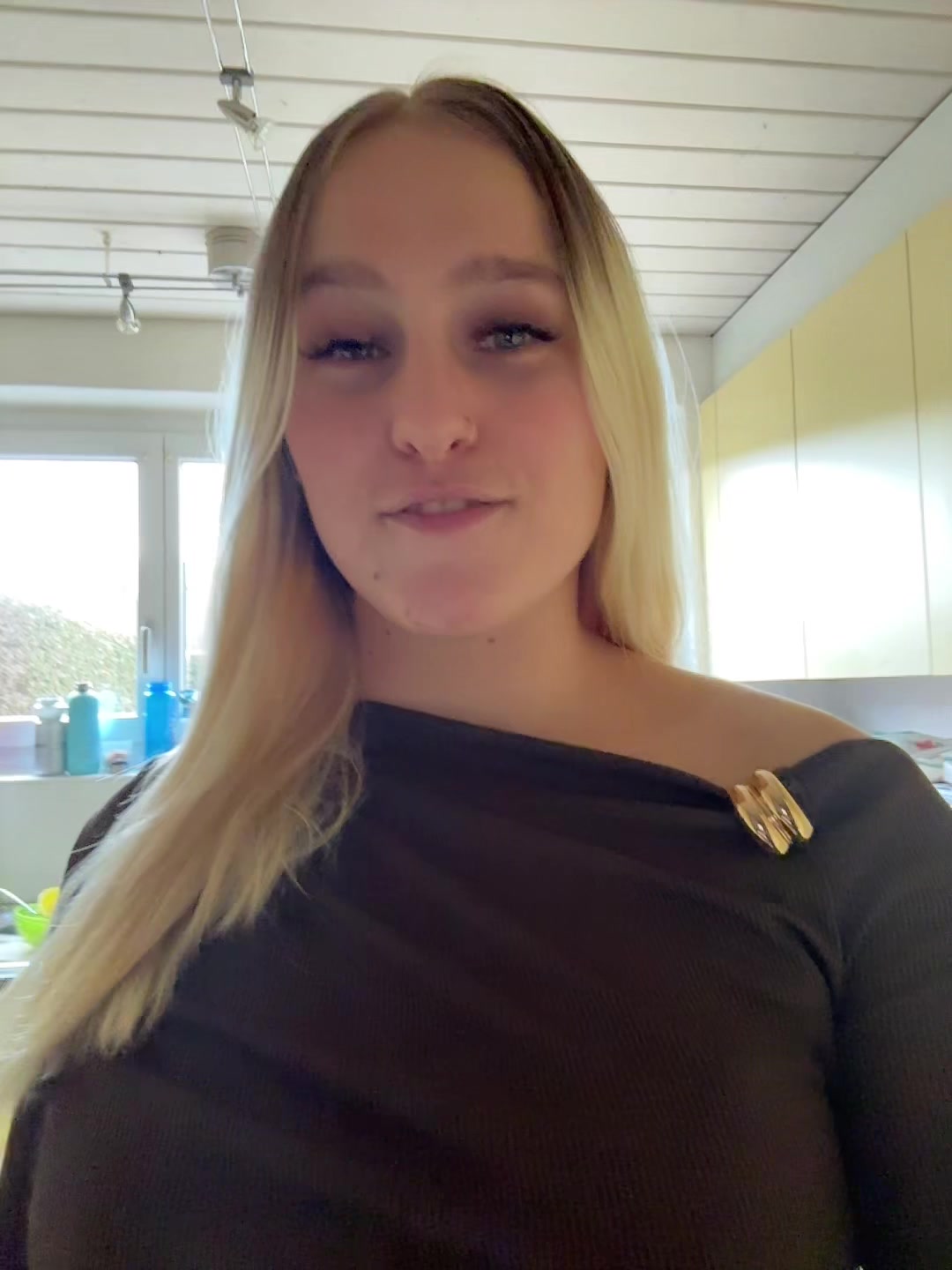 @𝑀𝑒𝓁𝒾𝓃𝒶