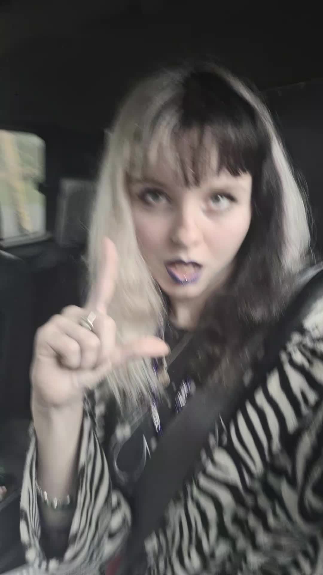 @𝖇𝖎𝖗𝖉𝖞