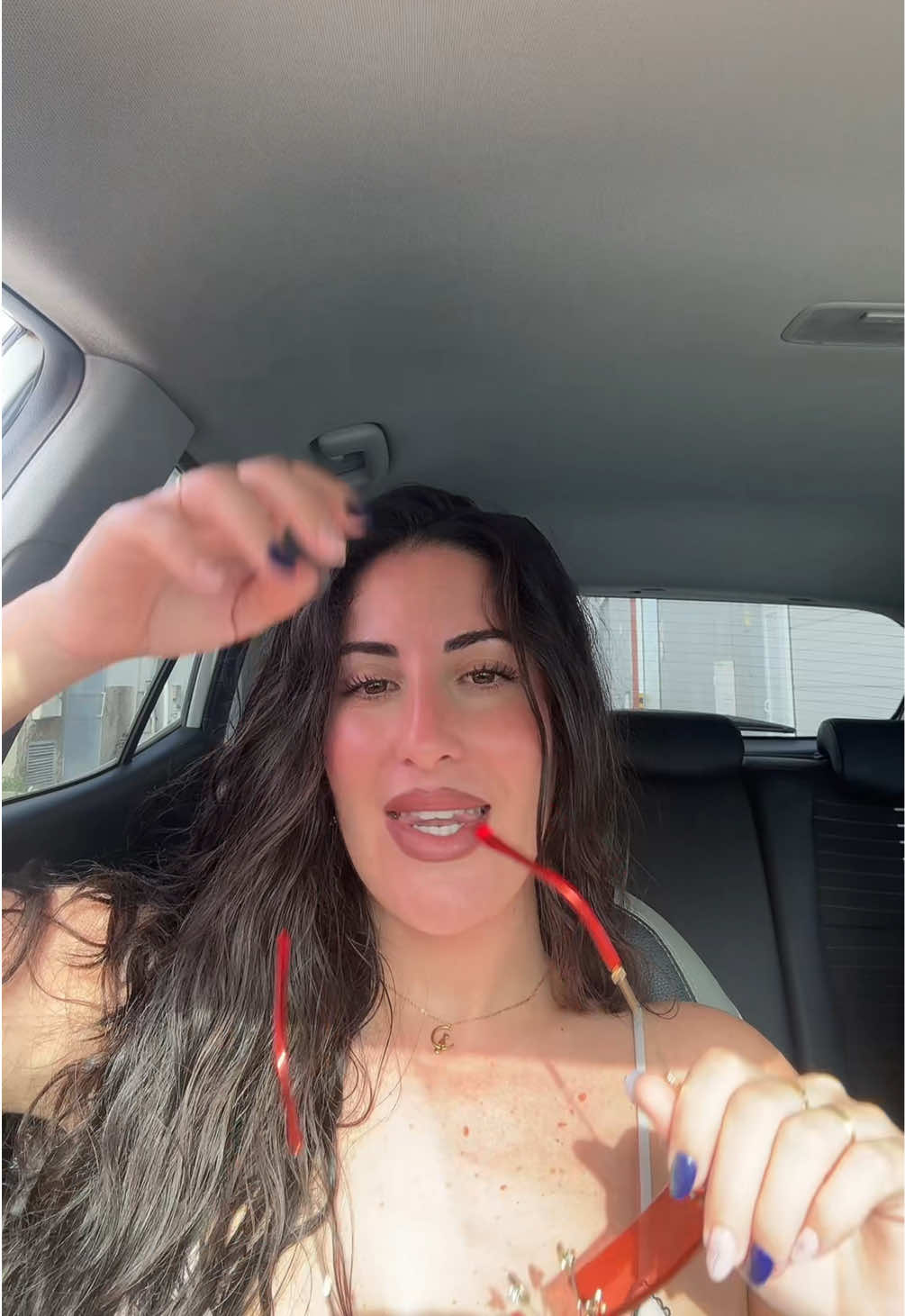@🦋
