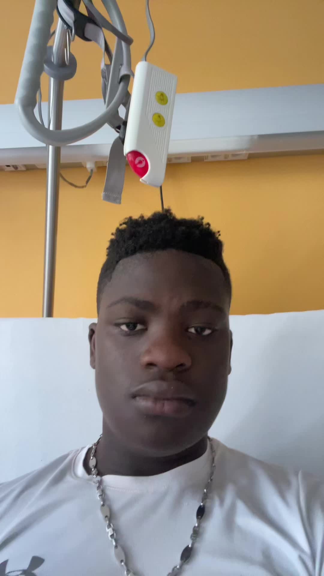 @𝘔𝘶𝘴𝘵𝘪 𝘔𝘢𝘺𝘣𝘢𝘤𝘩