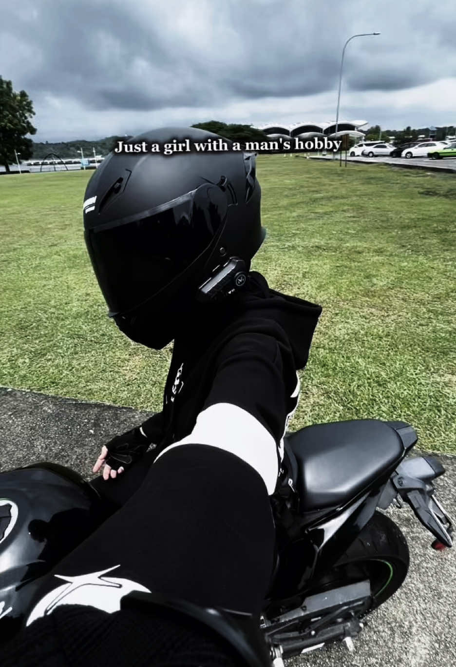 @𝓯𝓮𝓪 ✩