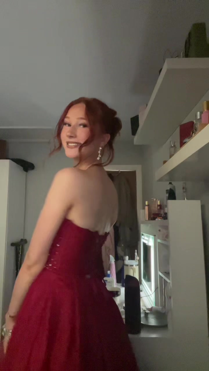 @𝐟𝐥𝐨🎱🍸