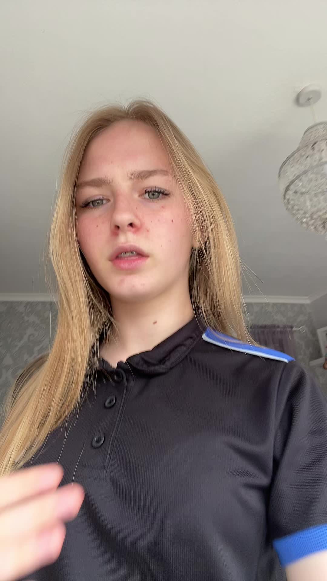 @𝓔𝓵𝓵𝓪 ♥️