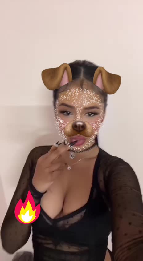 @desiiibaitsleakss