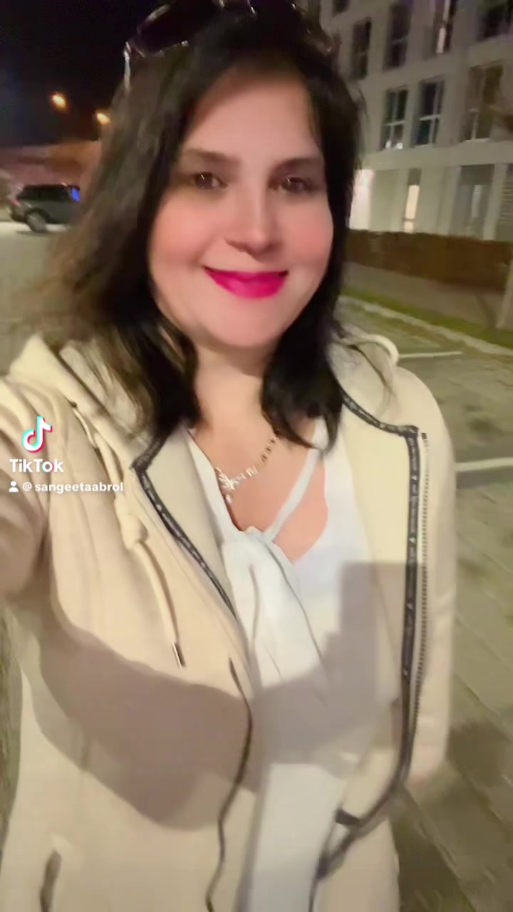@Sangeeta Abrol🇩🇪