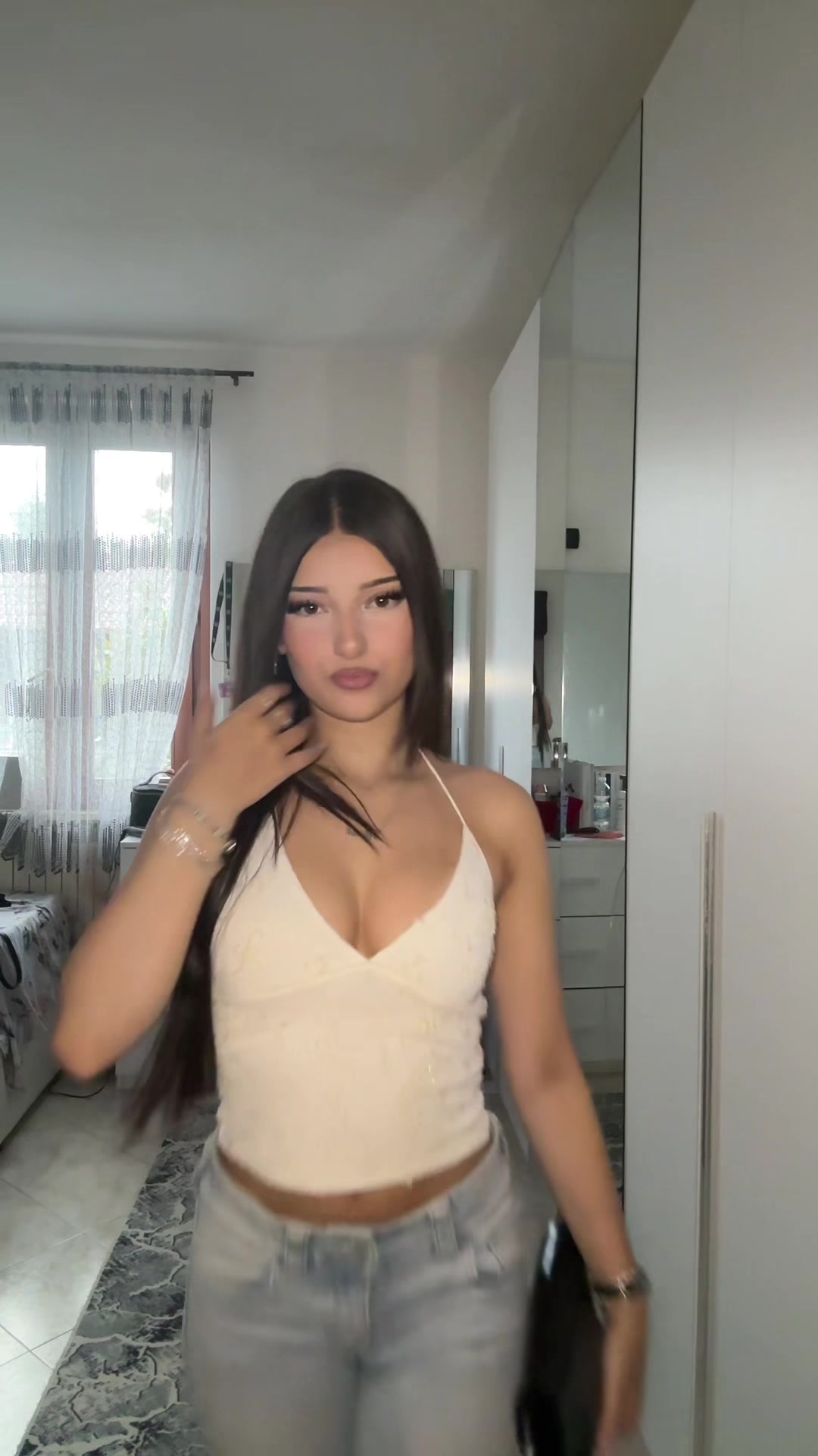 @eljona