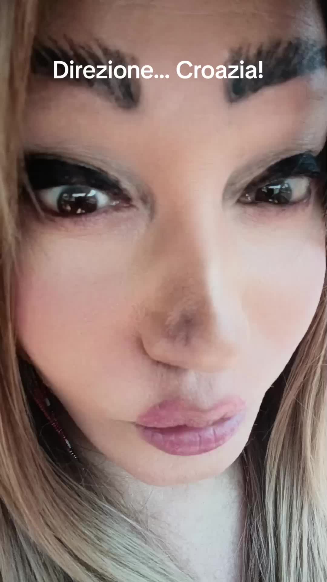@ASIAfox