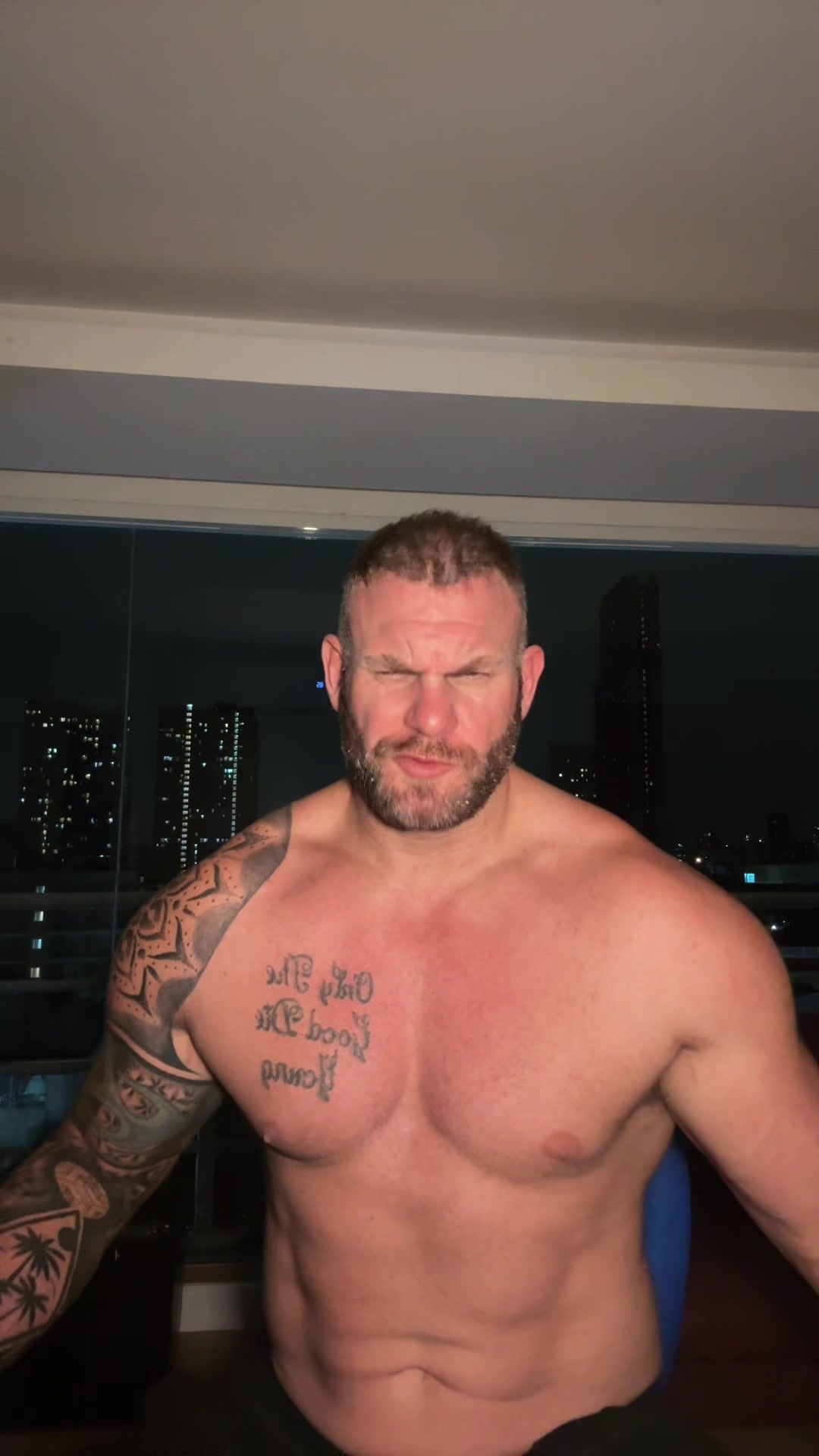 @AussieManAdventures