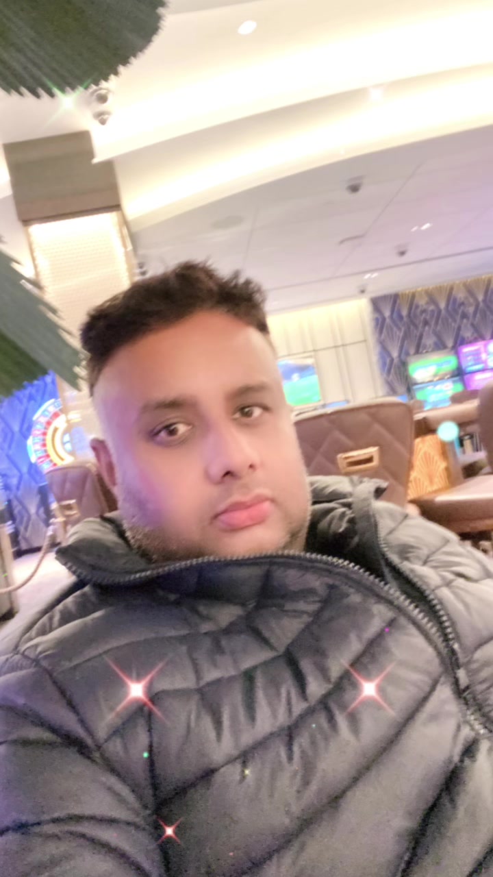 @Khurram 804 UK 🇬🇧 🇵🇰