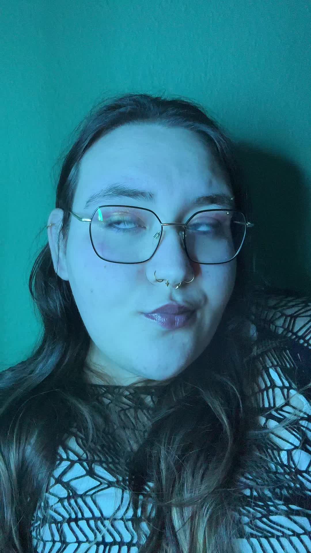 @L✨