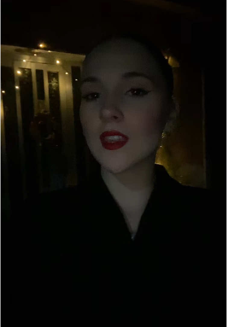 @ᴠɪᴠɪ ᴅɪᴍɪᴛʀɪᴏᴜ 🎀