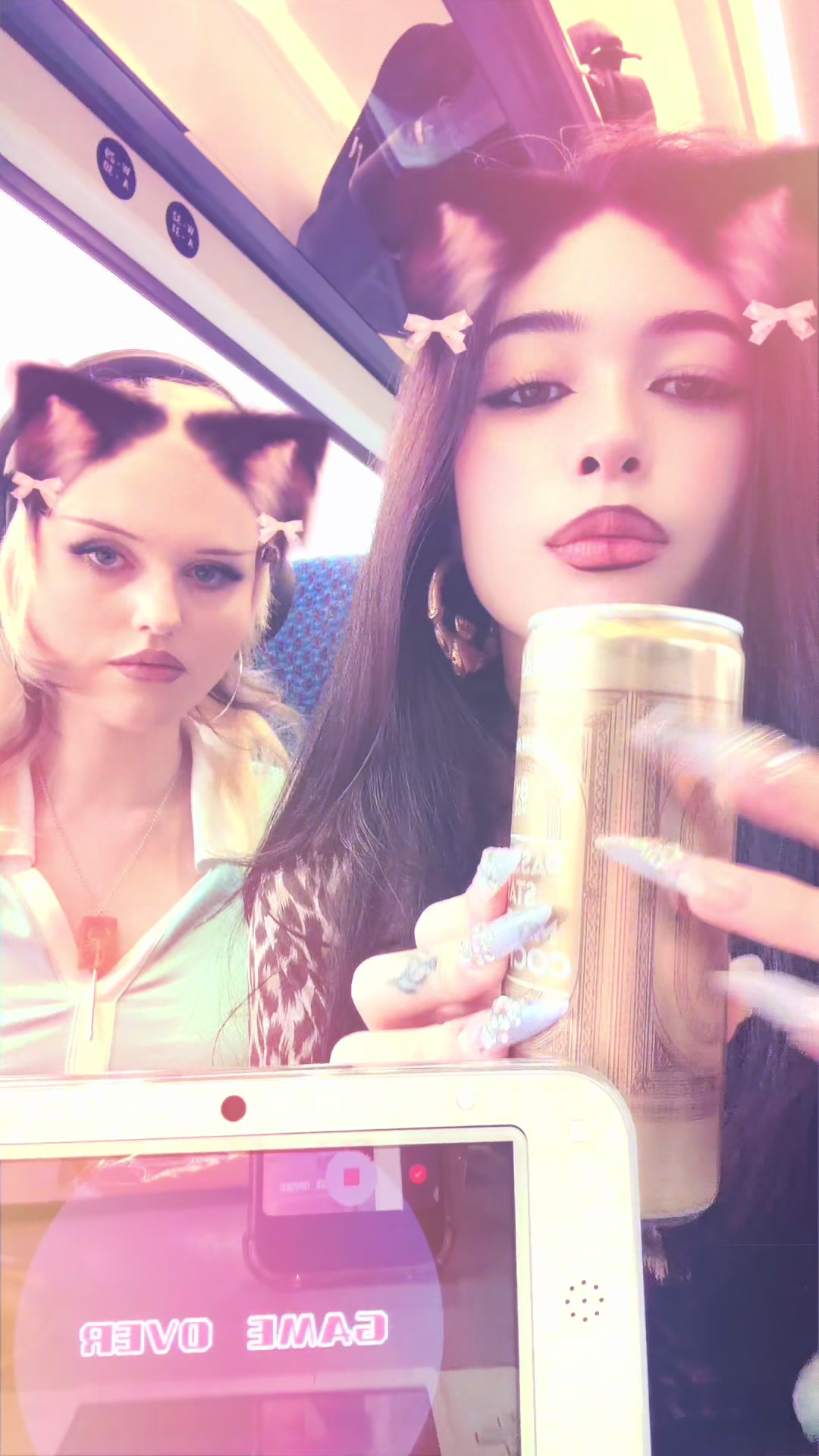 @mya 🪭