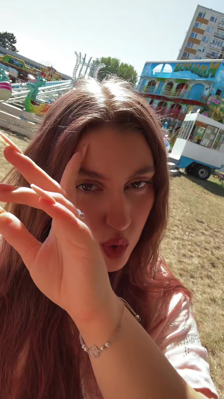 @Venu&scaron;ka💋