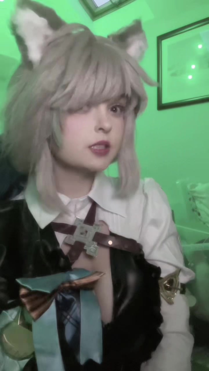 @eli :3 || megacon december ๐
