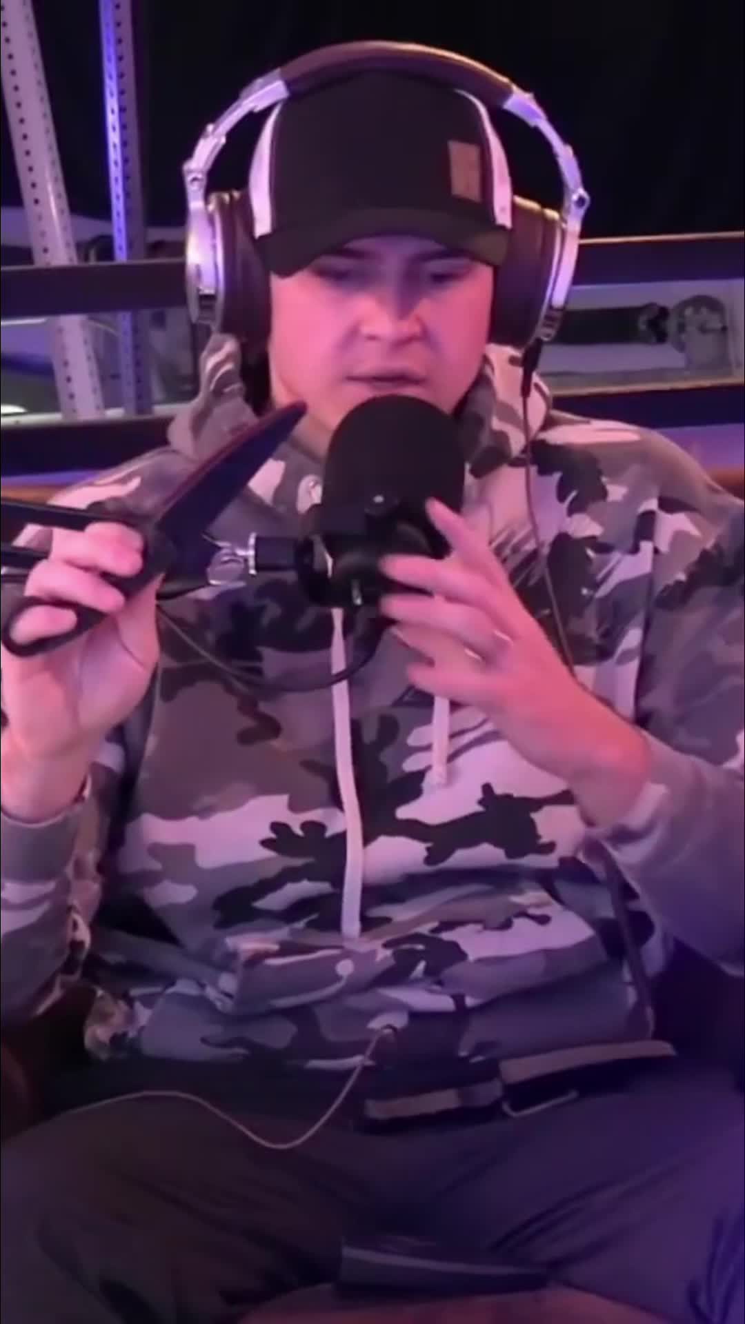 @TheDailyCarryPodcast