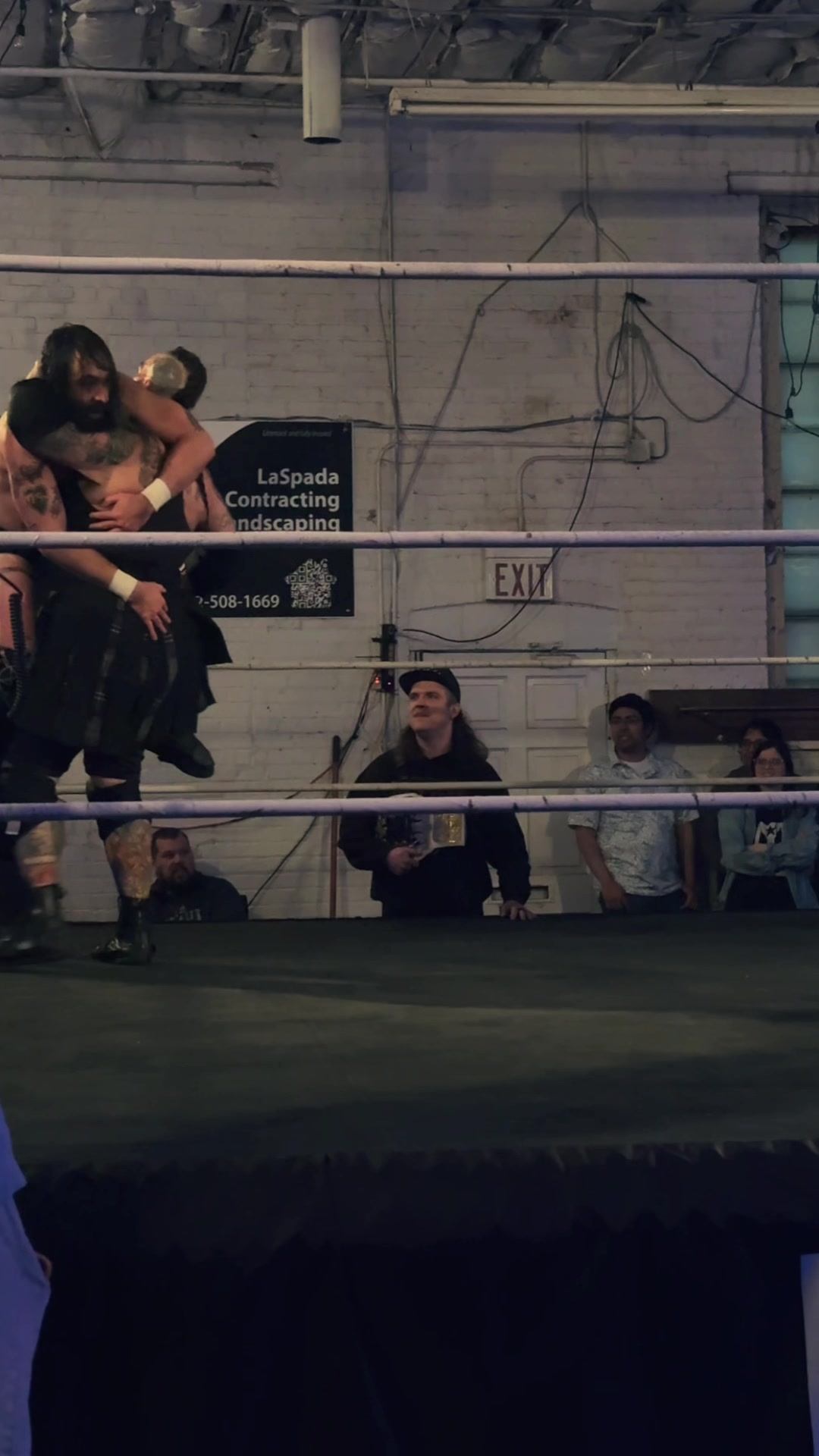 @880 Wrestling