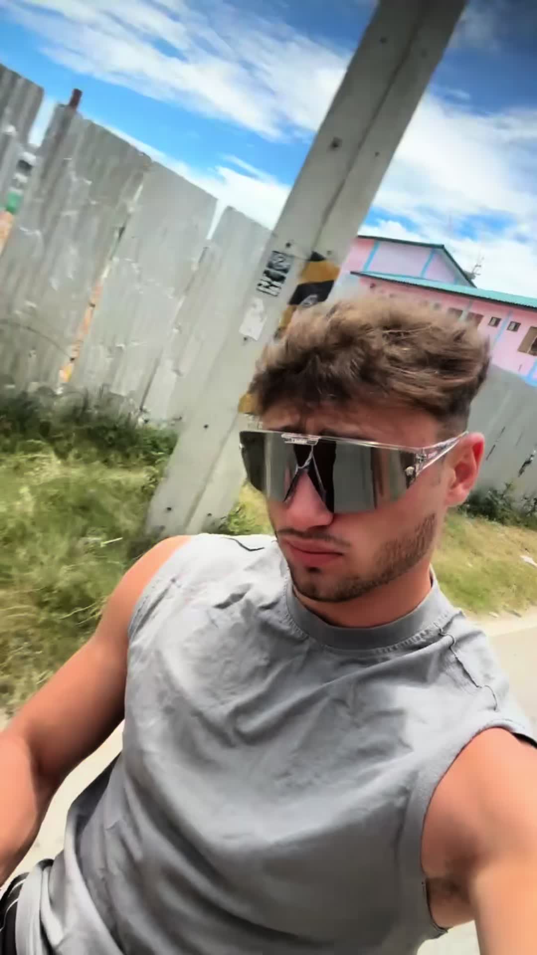 @weshiggins.11