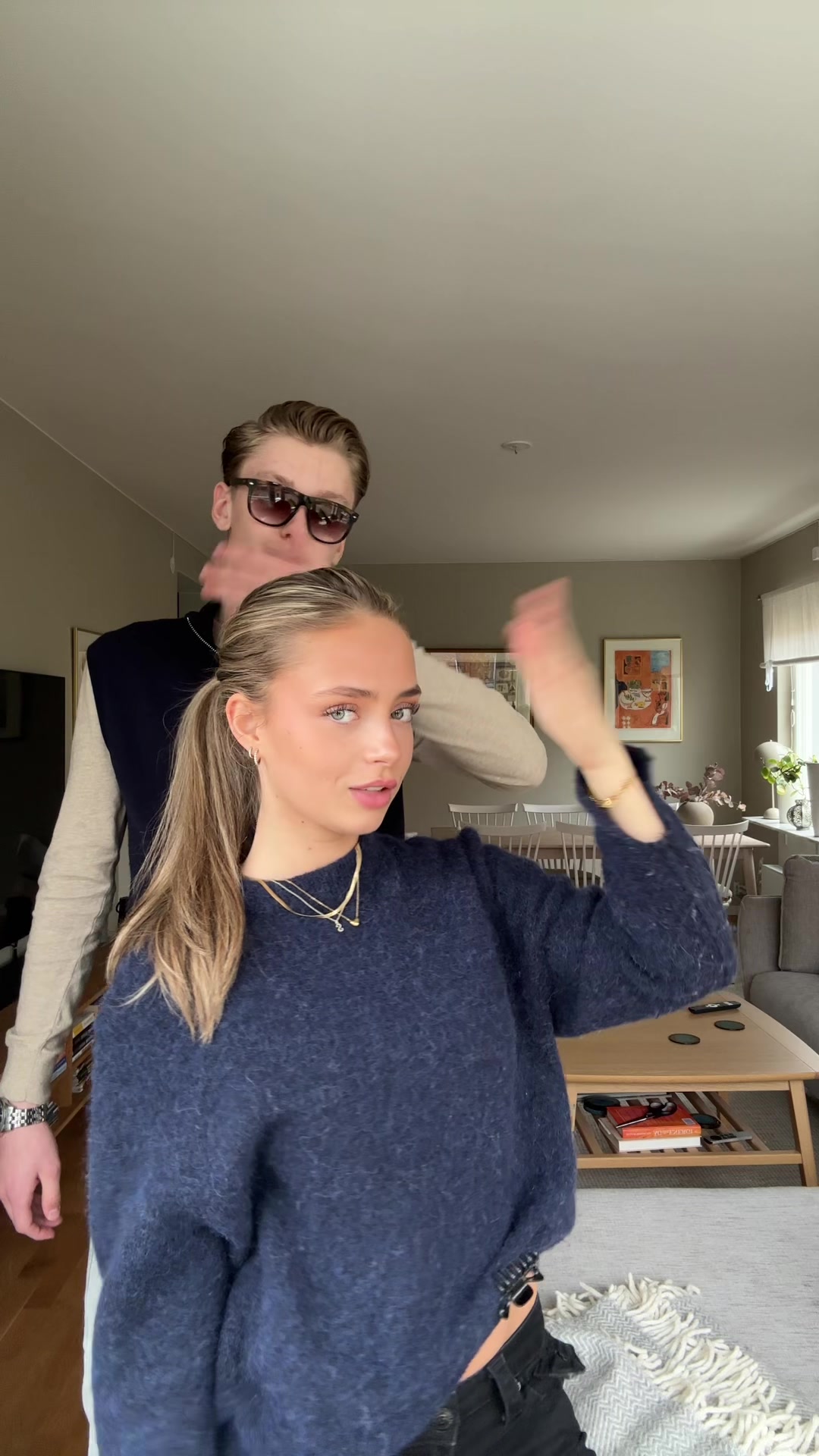@𝒮
