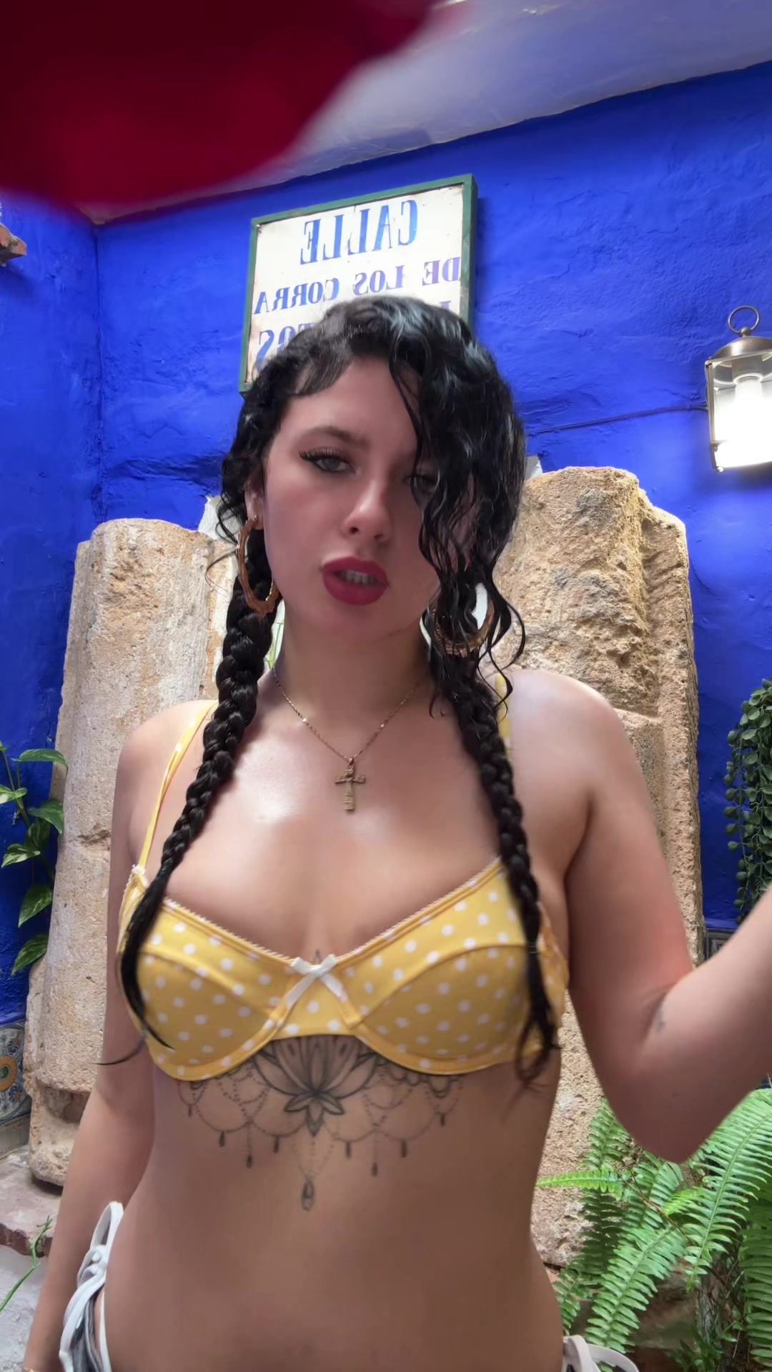 @Liv