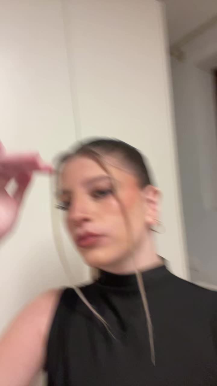 @violettaa
