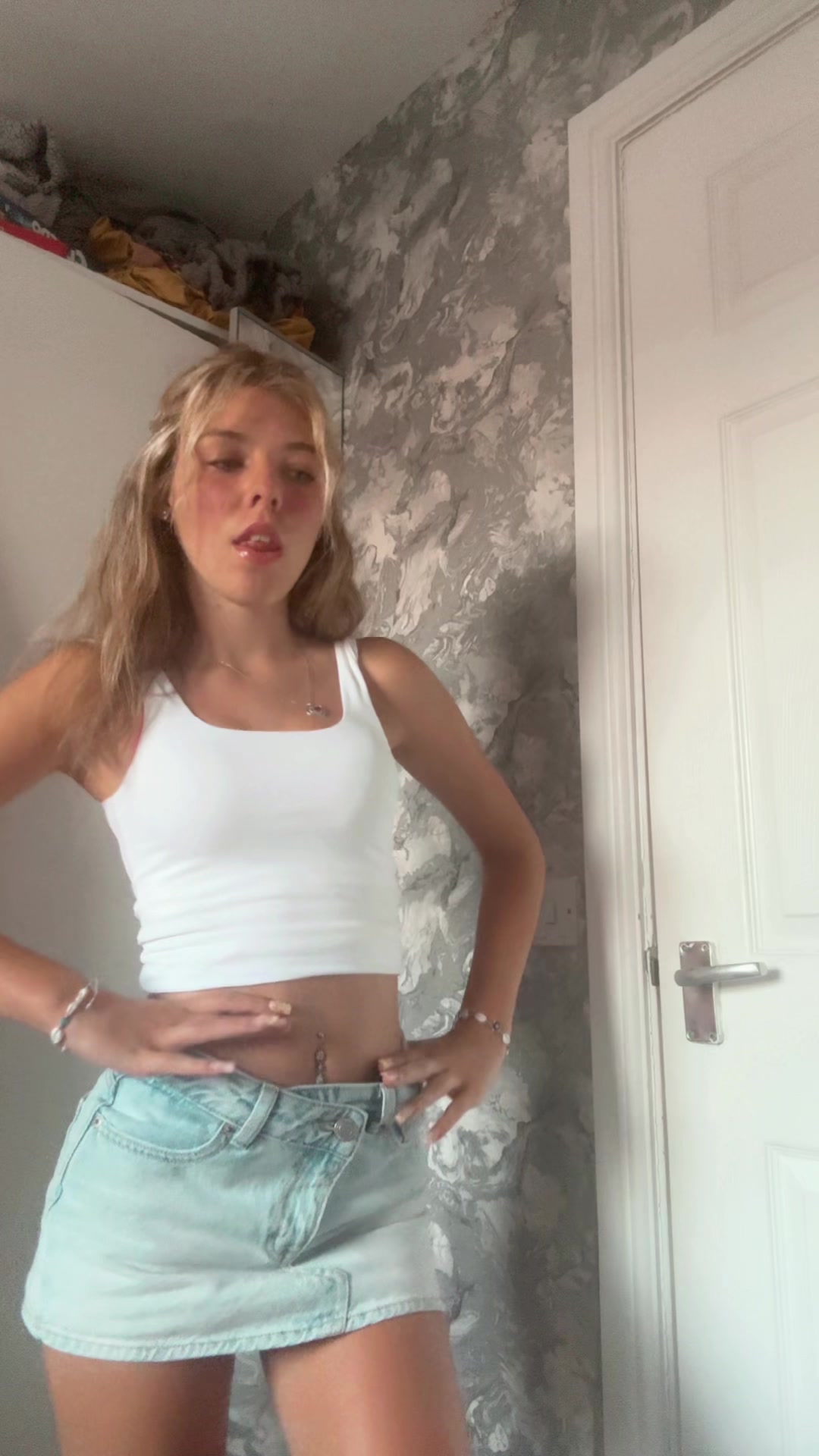 @x_lexie3