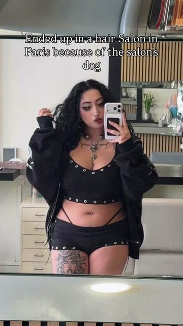 @Demon Girl 🖤
