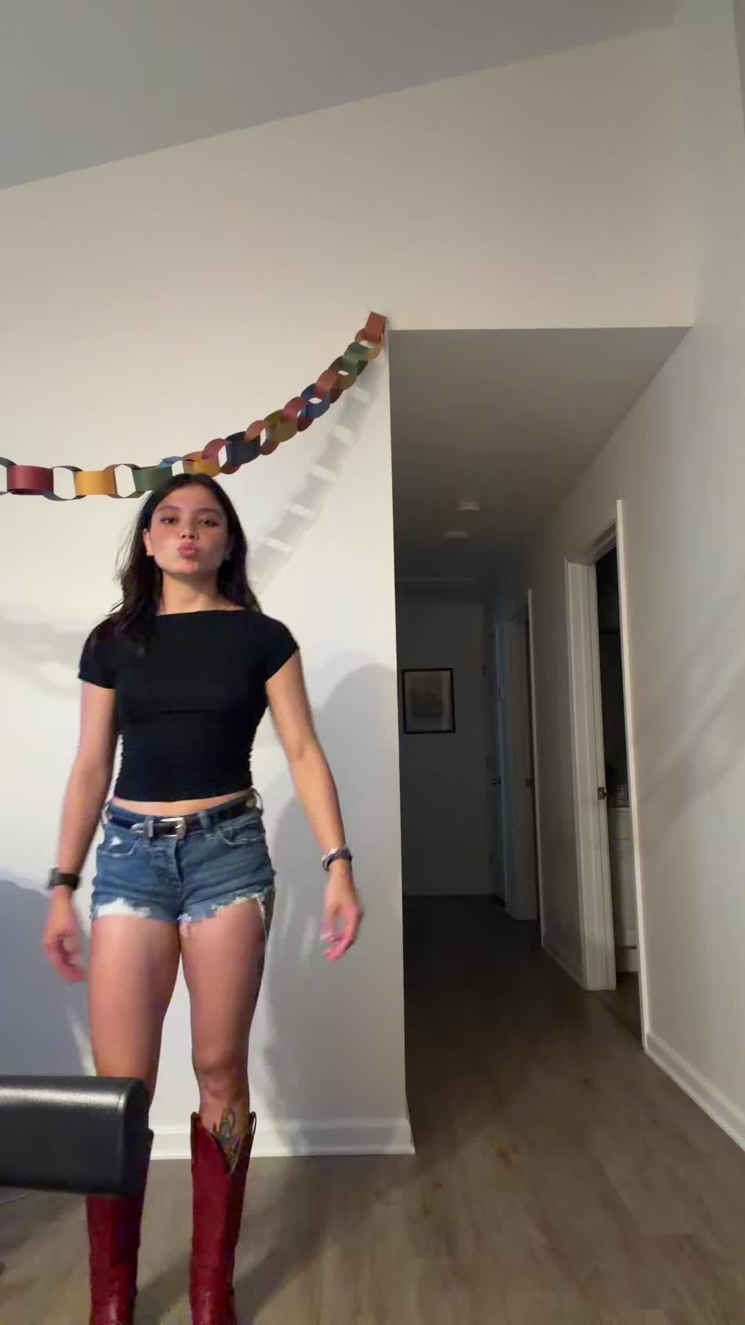 @tessa
