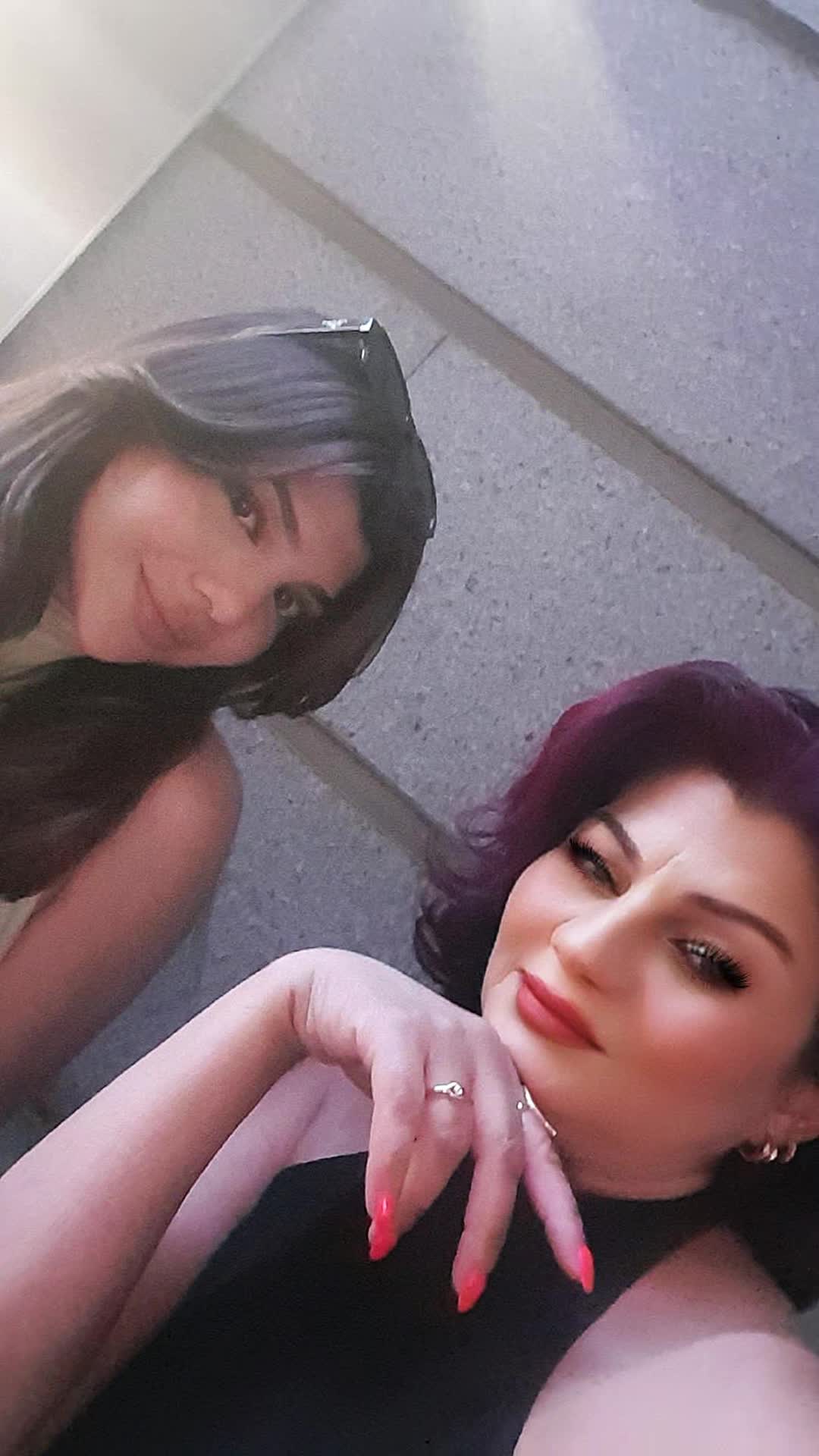 @G&uuml;lay Mor