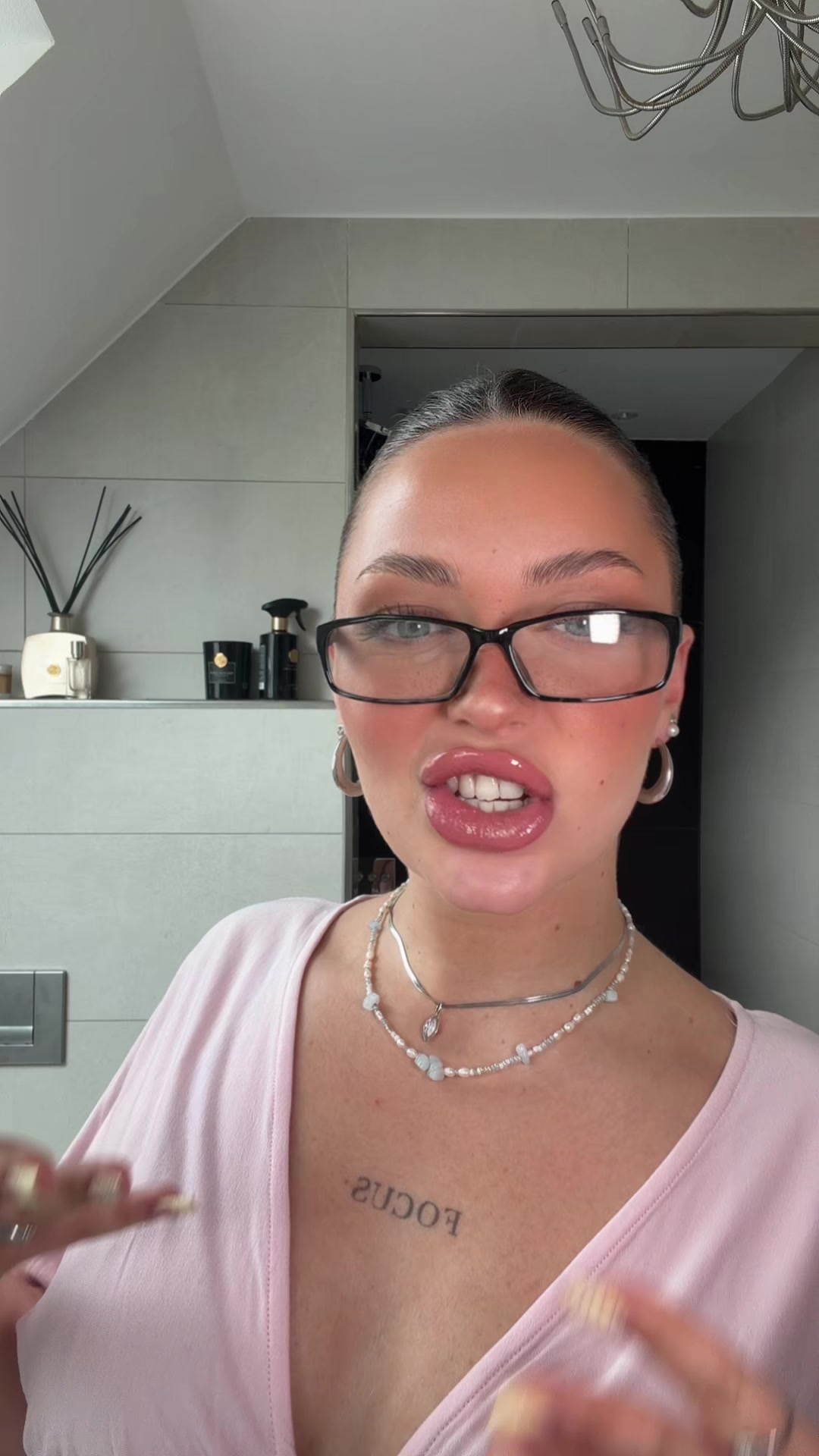 @helena.B