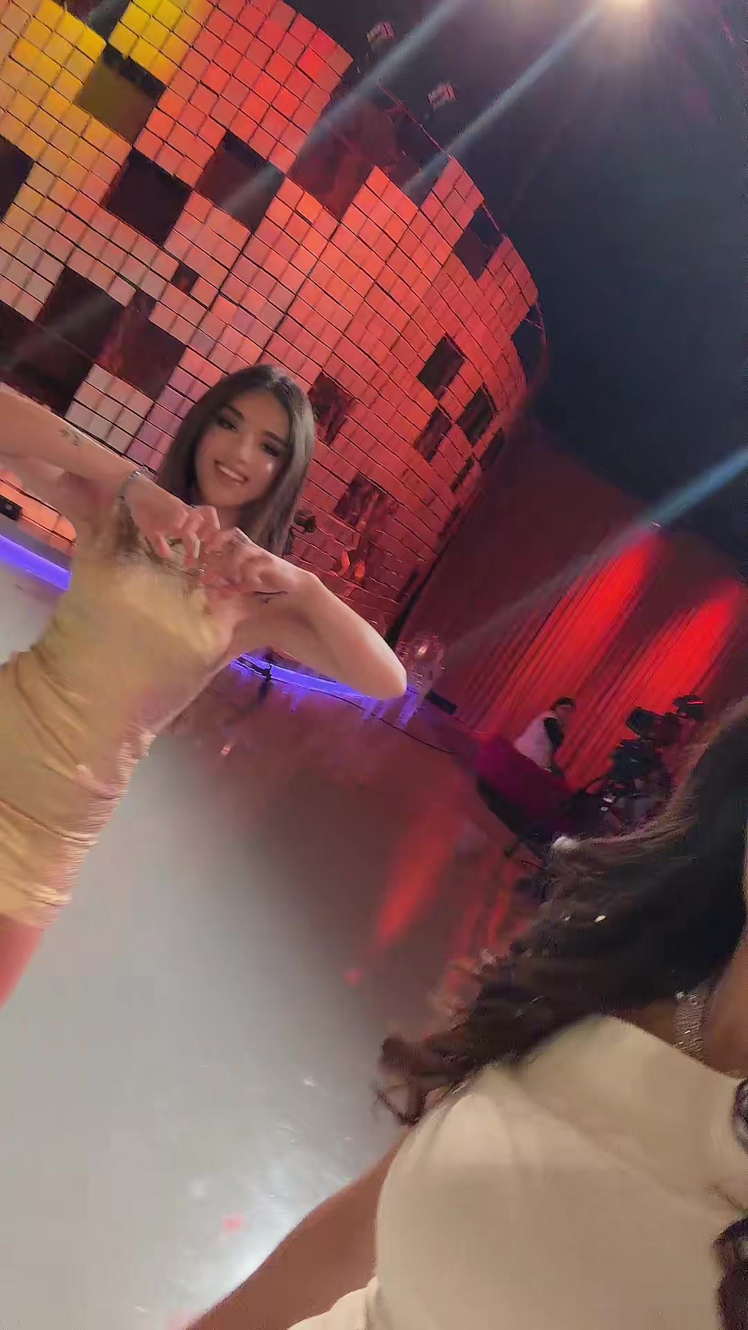 @Vlora