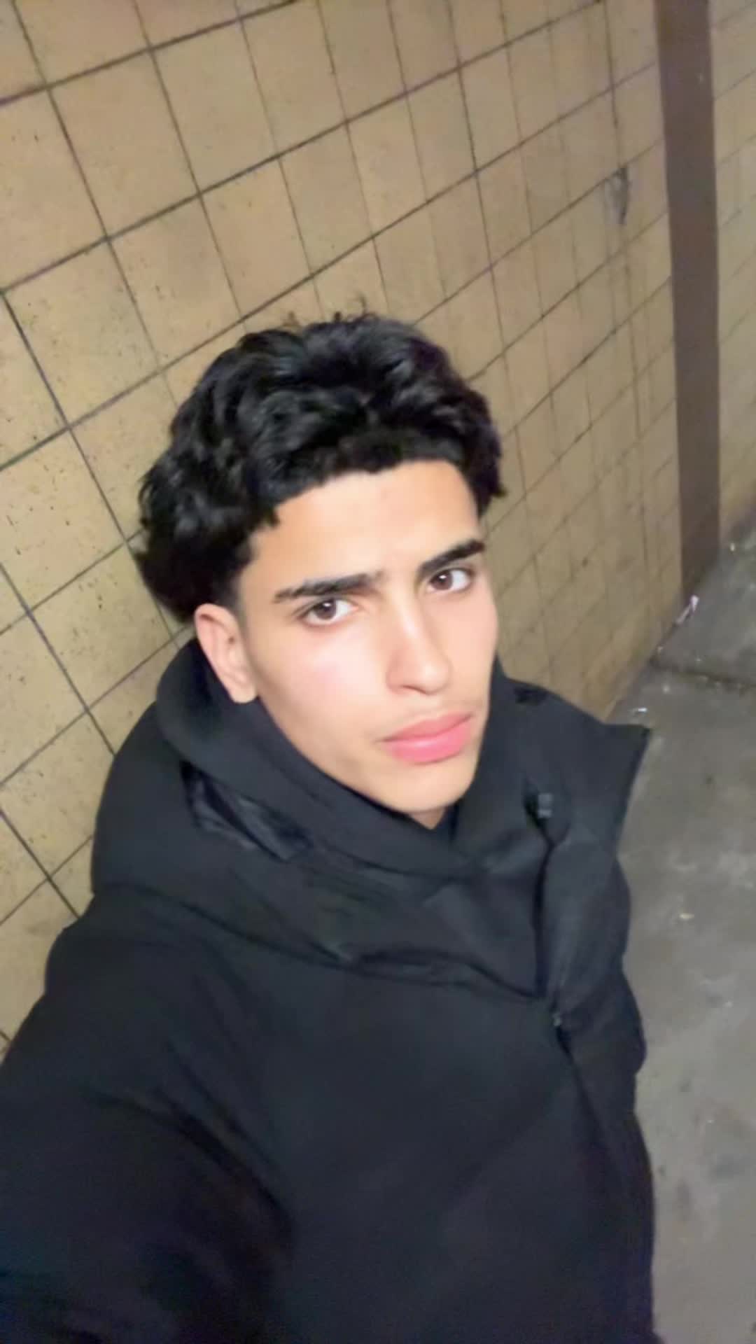 @Ayoub