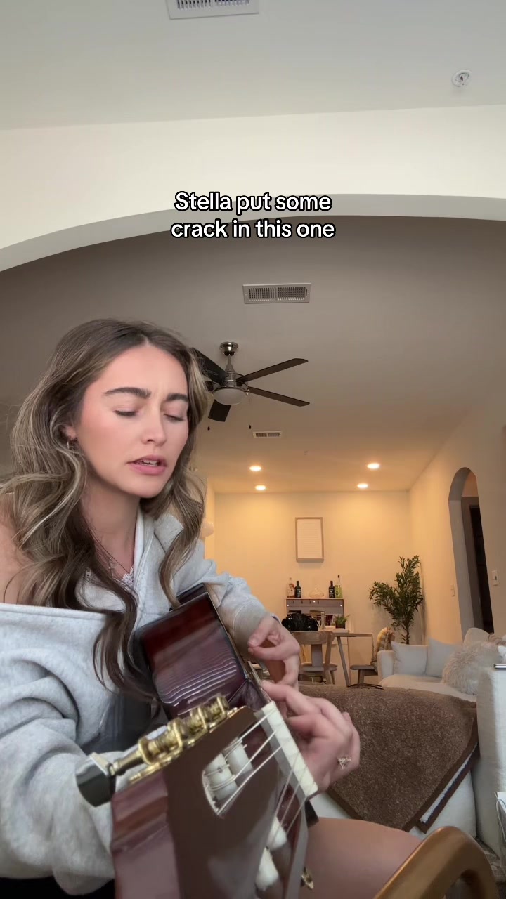@Kaylinroberson