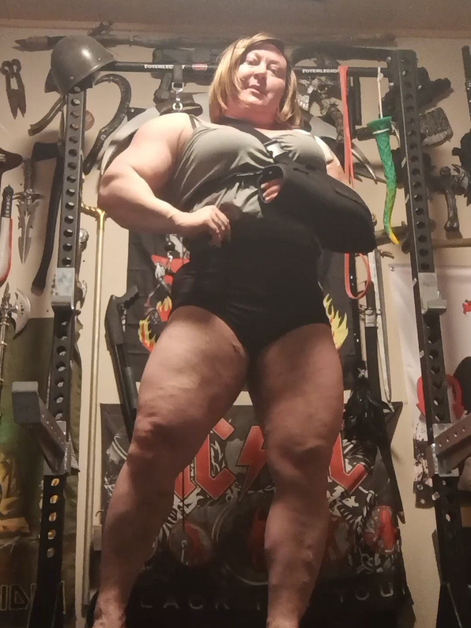 @Anna K Powerlifter