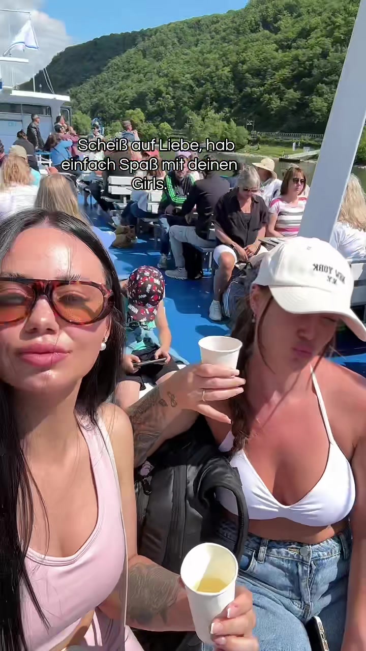 @bruenettelovesfashionn