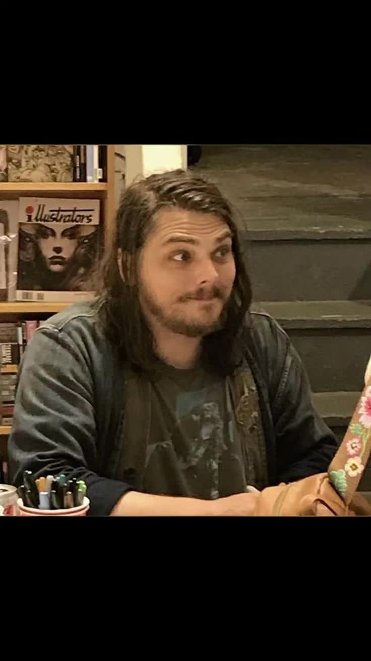 @2027 Gerard Way lover (future)