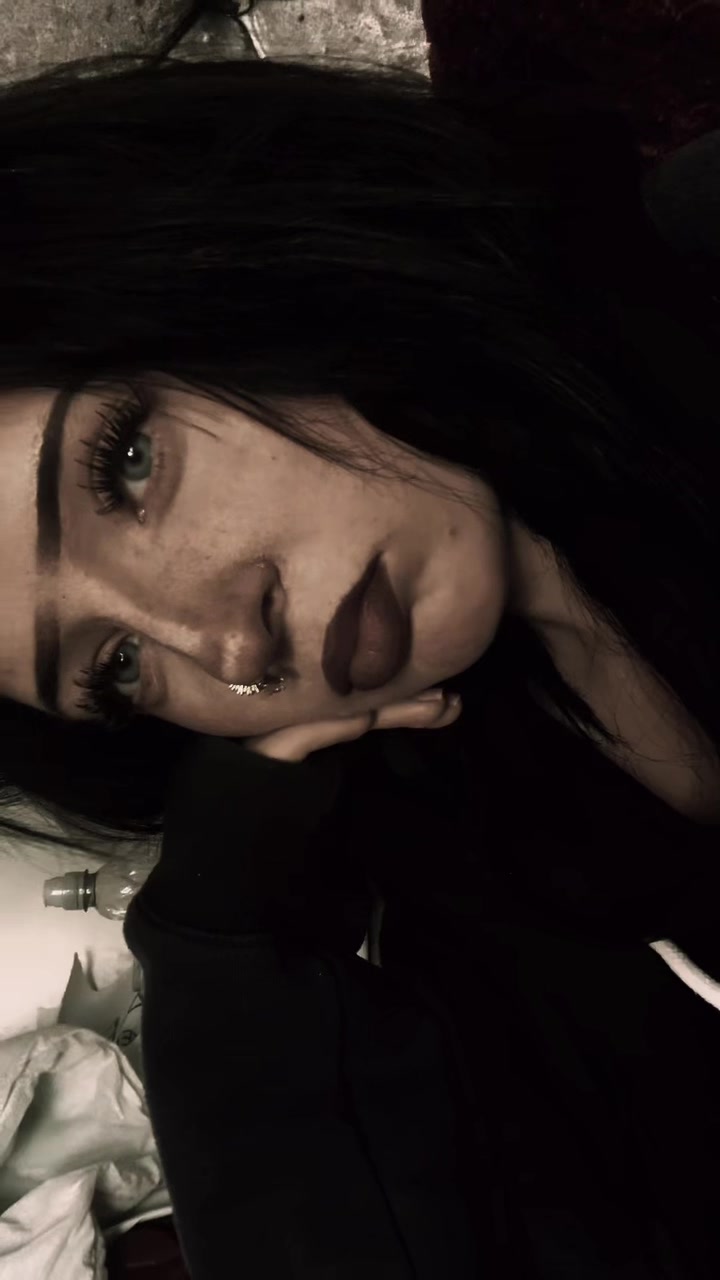 @𝐴.𝑟.𝑤.𝑦.𝑛❦
