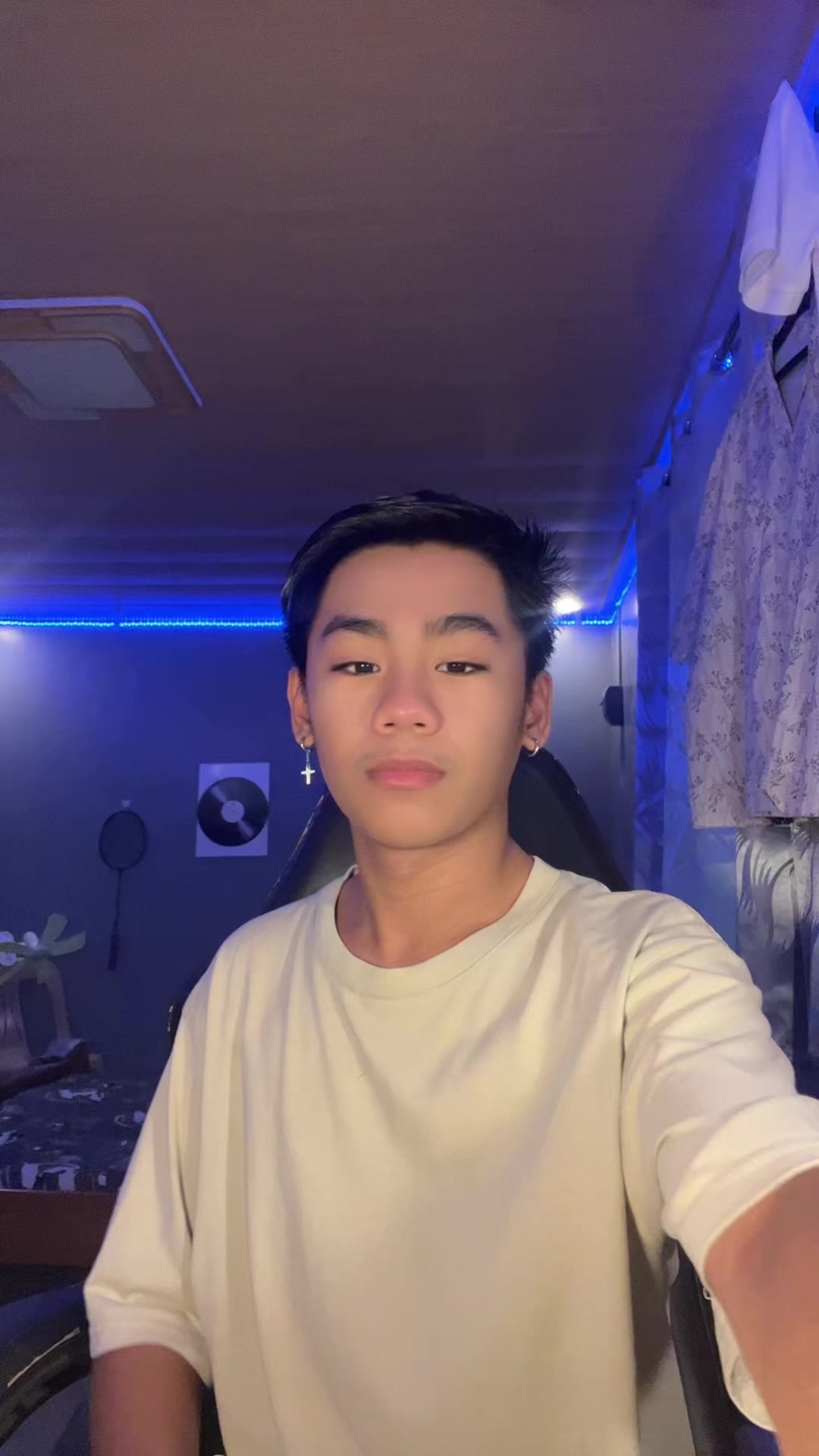 @itszz_yourkurtie