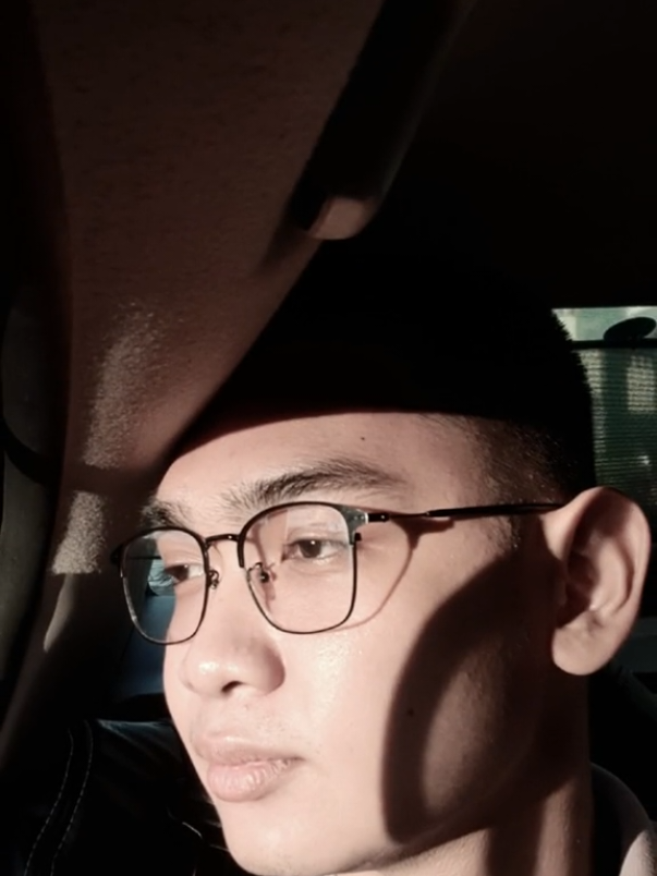 @𝙍𝙊𝙒𝙀𝙇 𝙅𝙊𝙃𝙉