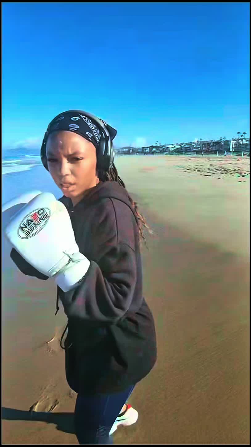 @Chlöe Bailey