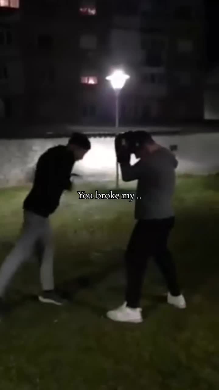 @Paul🦈