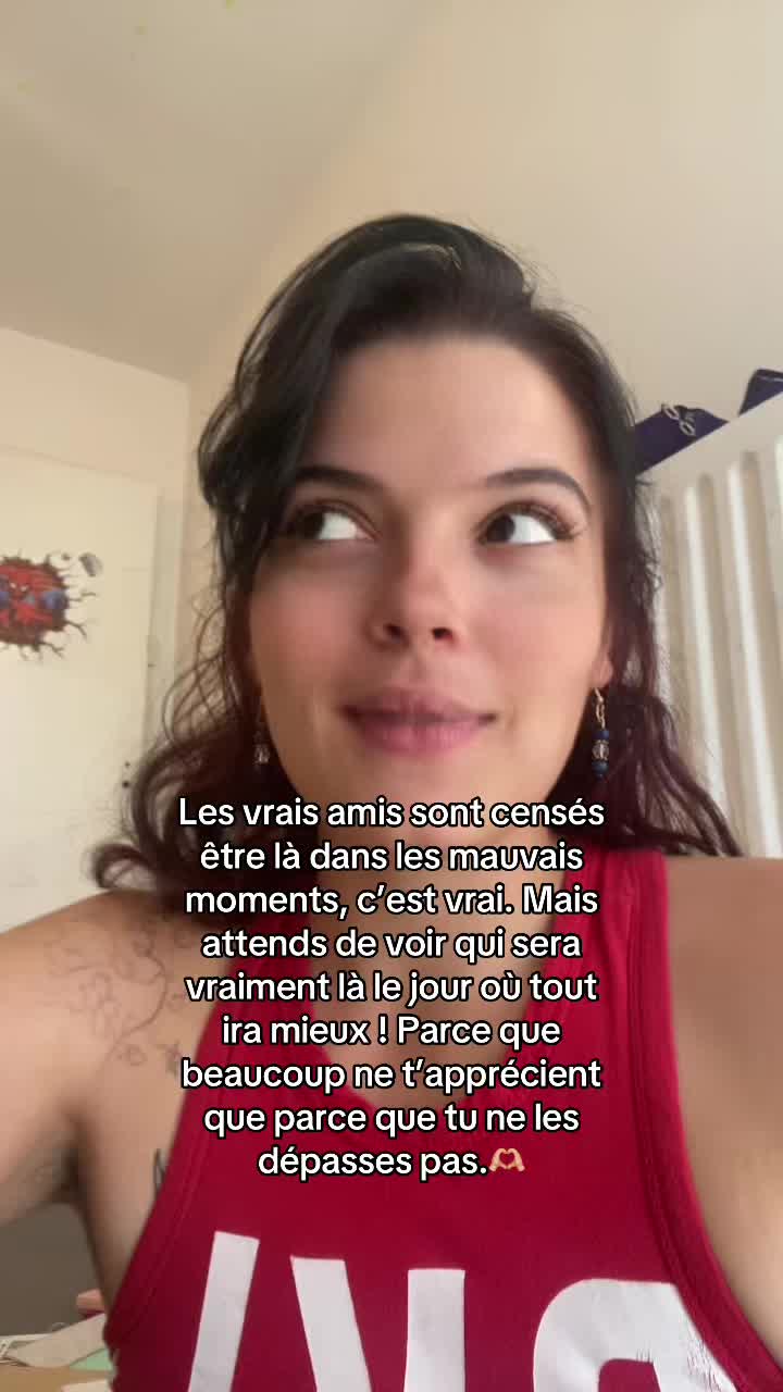 @Louloutte🙃🖕