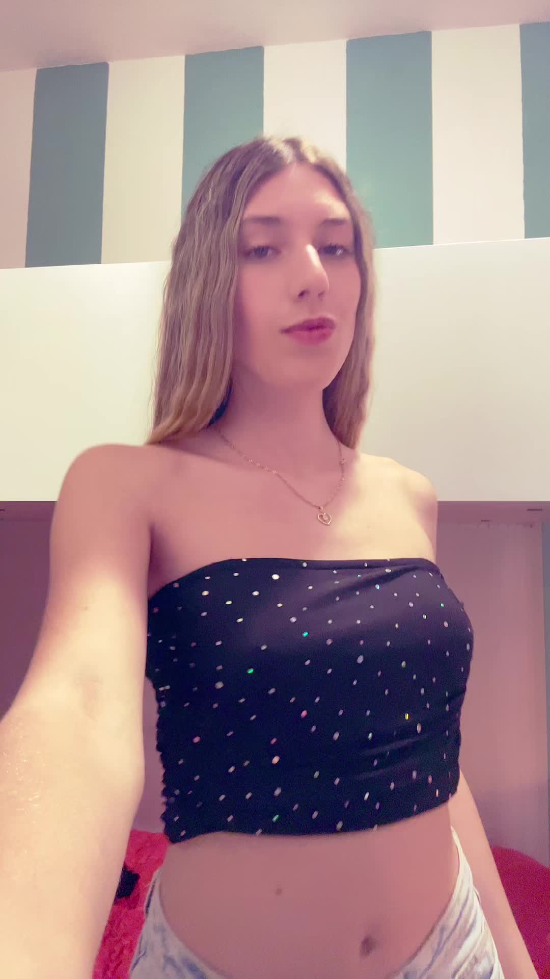 @vi