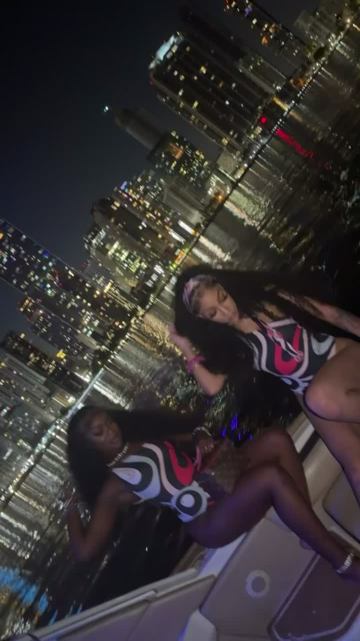 @♈️