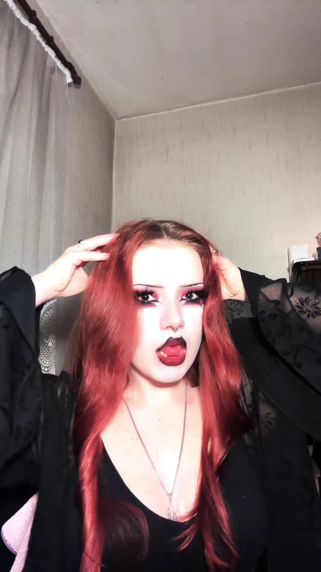 @Rose🦇