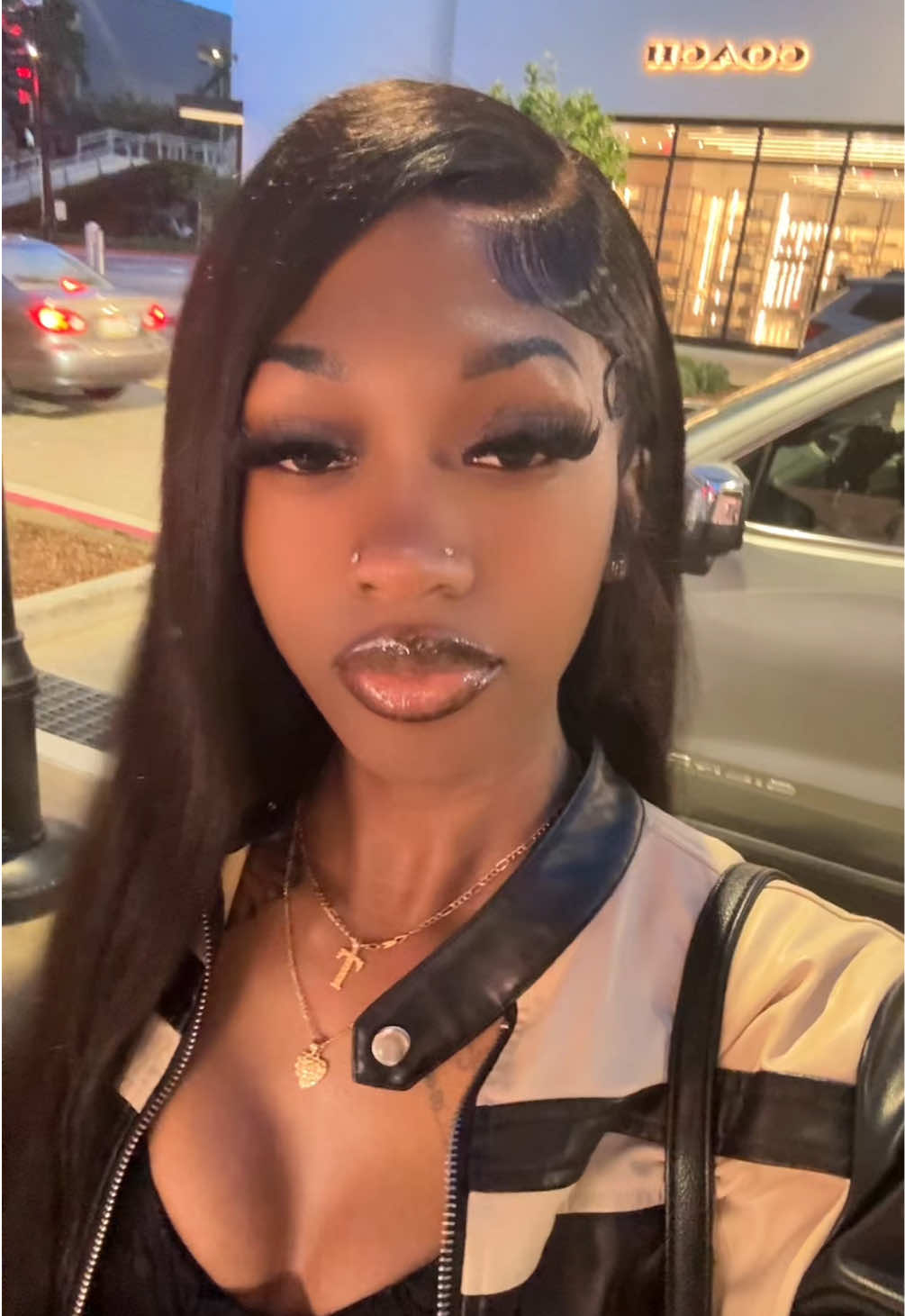 @Takiyah B 💓 .