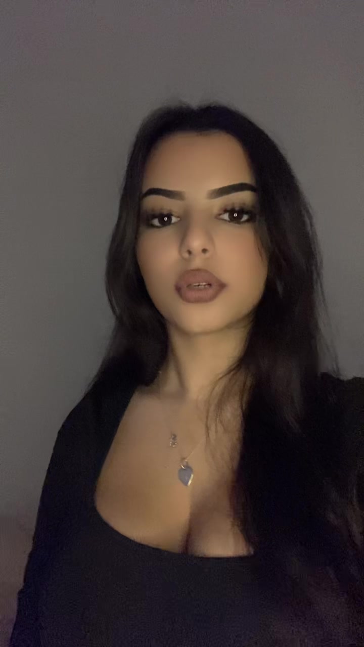 @R🦋🤍